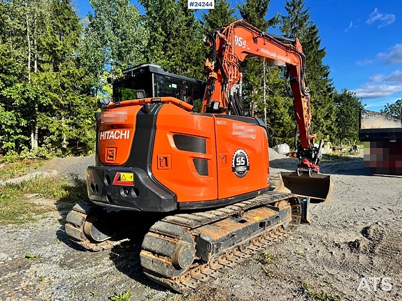 Hitachi ZX95US-7 Gravemaskin m/ Rototilt m/ grip – 2 Skuffer – Pigghamer – 720 Timer. 5 of 30