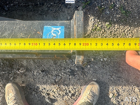 Hitachi ZX95US-7 Gravemaskin m/ Rototilt m/ grip – 2 Skuffer – Pigghamer – 720 Timer. 16 of 30