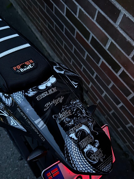 Aprilia SX125 super motard 13 of 14