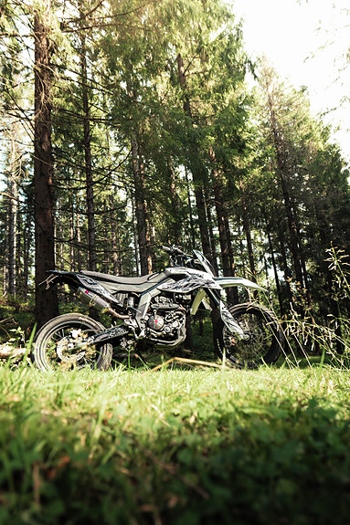 Aprilia SX125 super motard 6 of 14