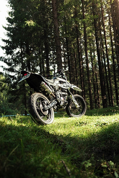 Aprilia SX125 super motard 7 of 14