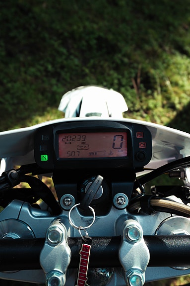 Aprilia SX125 super motard 9 of 14