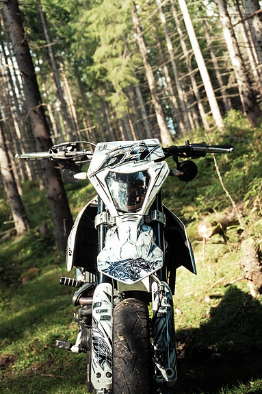 Aprilia SX125 super motard 5 of 14