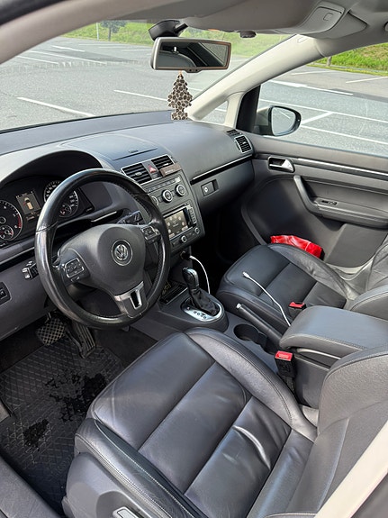 Volkswagen Touran 15 of 30