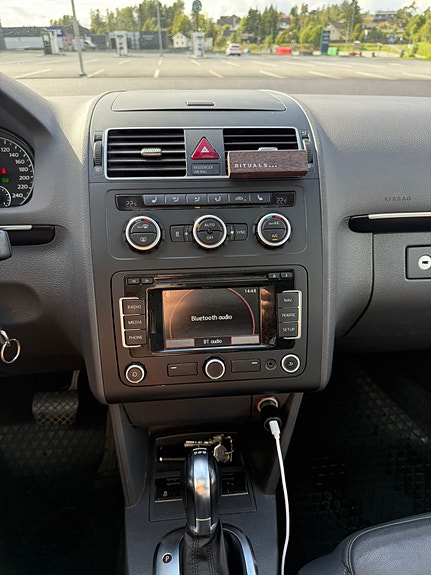 Volkswagen Touran 19 of 30