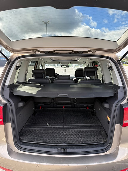Volkswagen Touran 27 of 30