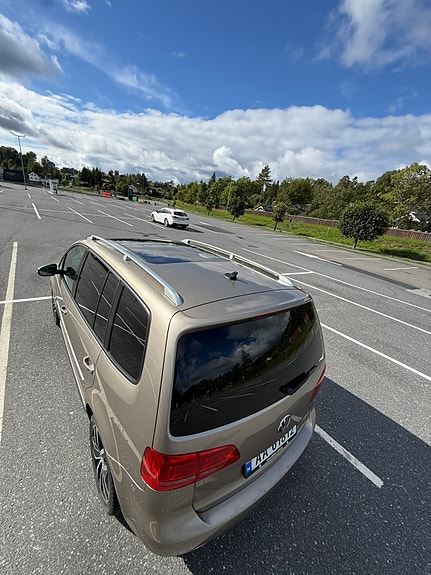 Volkswagen Touran 12 of 30
