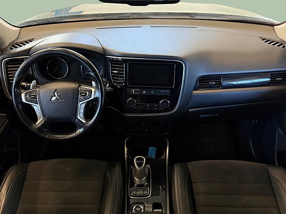 Mitsubishi Outlander 9 of 30