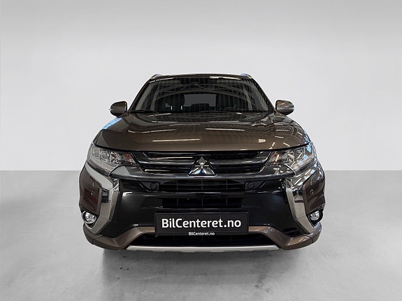 Mitsubishi Outlander 2 of 30