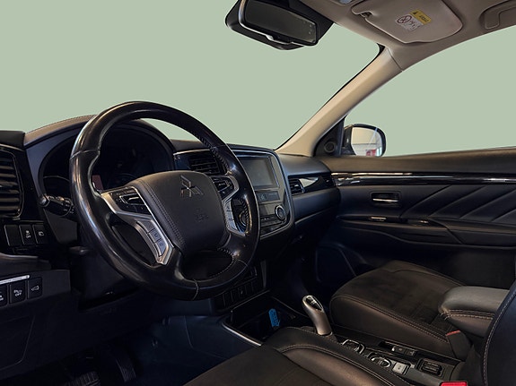 Mitsubishi Outlander 11 of 30