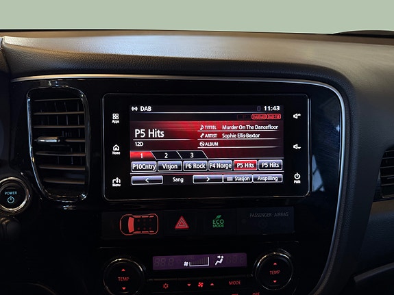 Mitsubishi Outlander 18 of 30