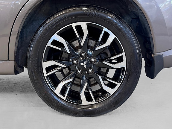 Mitsubishi Outlander 7 of 30