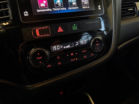 Mitsubishi Outlander 20 of 30