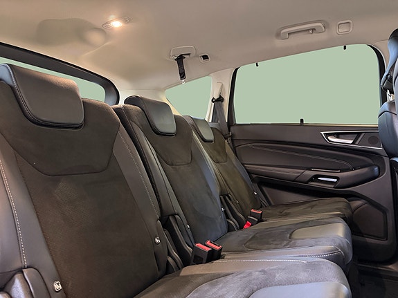 Ford S-MAX 11 of 30