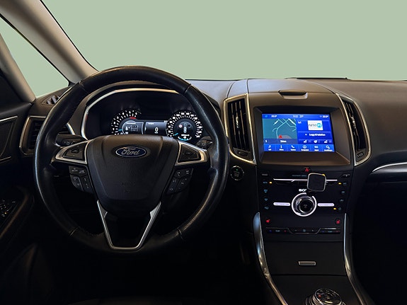 Ford S-MAX 17 of 30