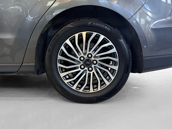 Ford S-MAX 7 of 30