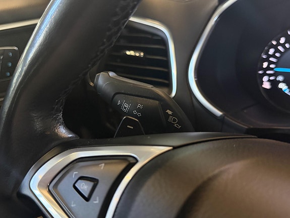 Ford S-MAX 27 of 30