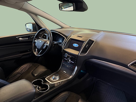 Ford S-MAX 14 of 30