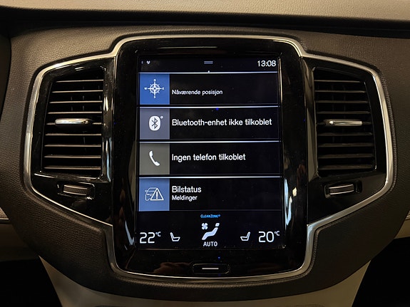 Volvo XC90 19 of 30