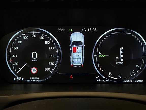 Volvo XC90 20 of 30