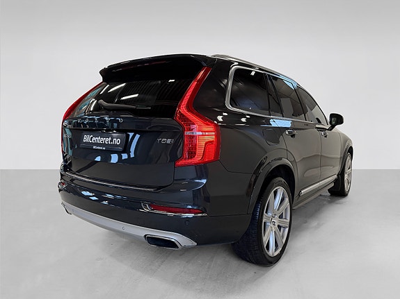Volvo XC90 4 of 30