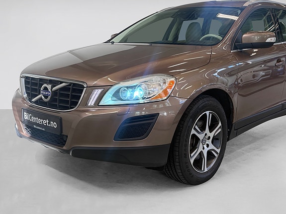 Volvo XC60 12 of 30