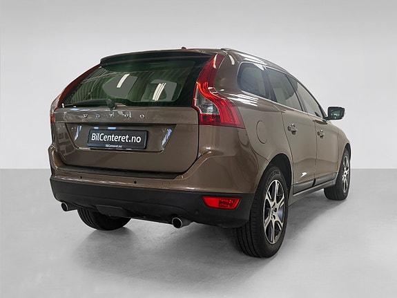 Volvo XC60 10 of 30