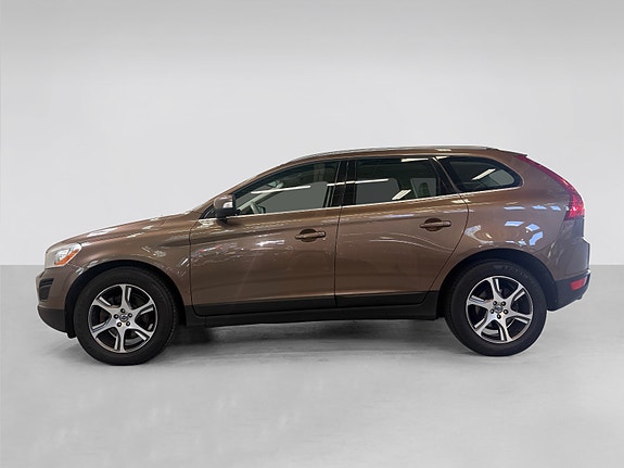 Volvo XC60 6 of 30