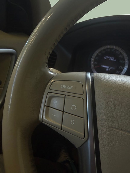 Volvo XC60 28 of 30