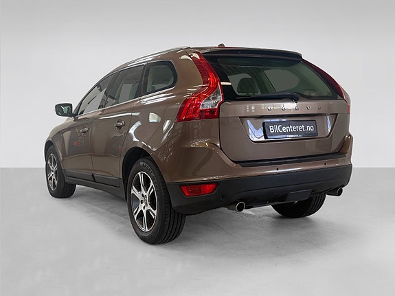 Volvo XC60 8 of 30