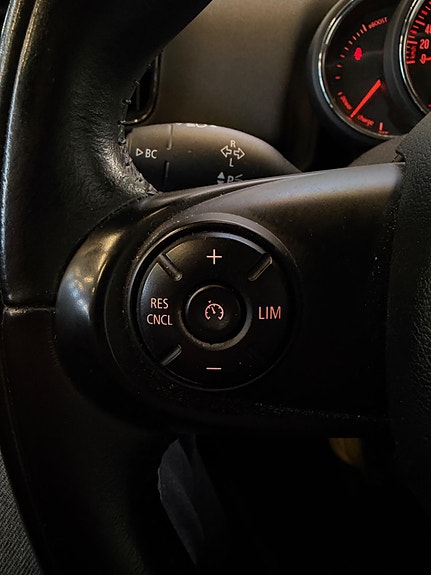 MINI Countryman 28 of 30