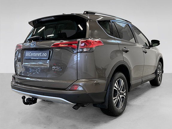 Toyota RAV4 5 of 30