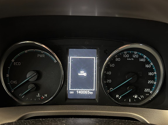 Toyota RAV4 30 of 30