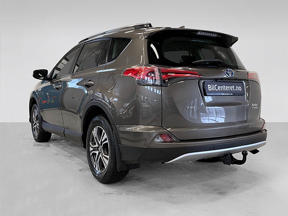 Toyota RAV4 8 of 30