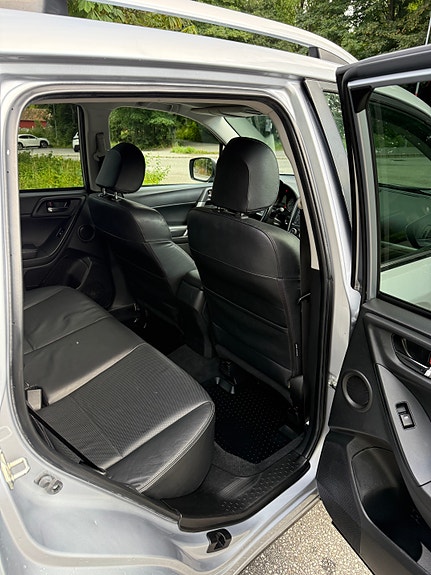 Subaru Forester 12 of 16