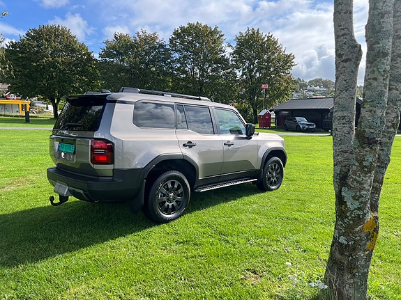 Toyota Land Cruiser 6 of 30