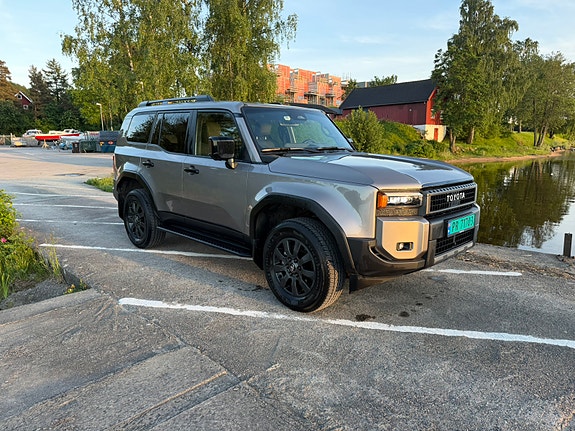 Toyota Land Cruiser 23 of 30