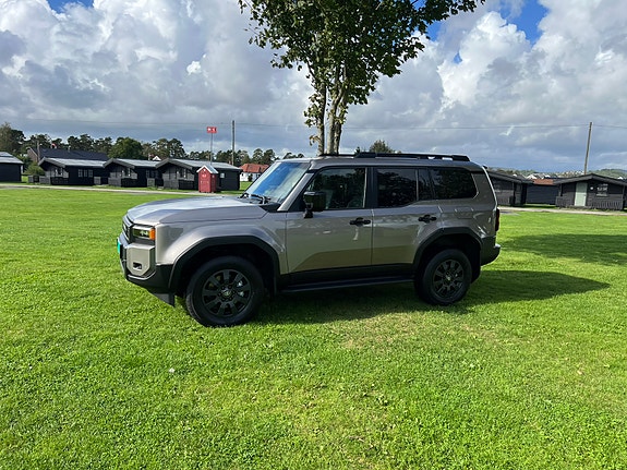 Toyota Land Cruiser 20 of 30