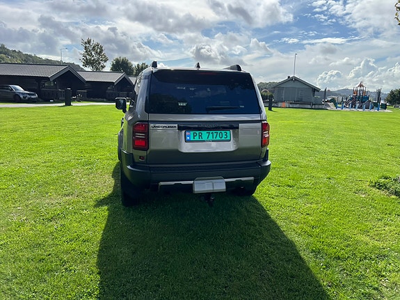 Toyota Land Cruiser 10 of 30