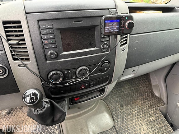 Volkswagen Crafter 15 of 28