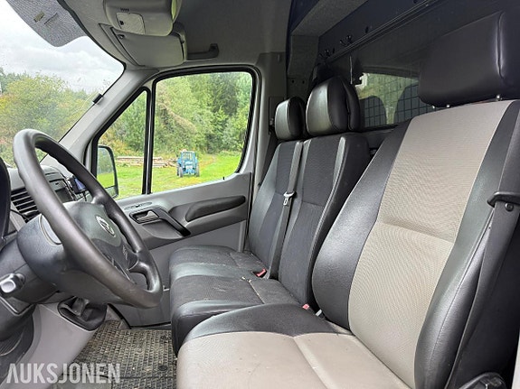 Volkswagen Crafter 13 of 28