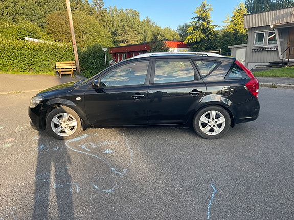 Kia Ceed 9 of 9