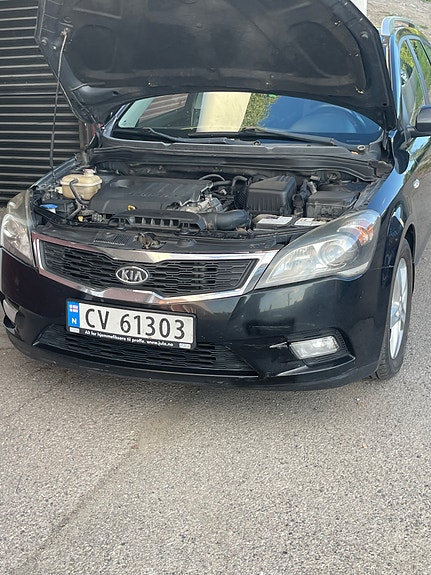Kia Ceed 2 of 9