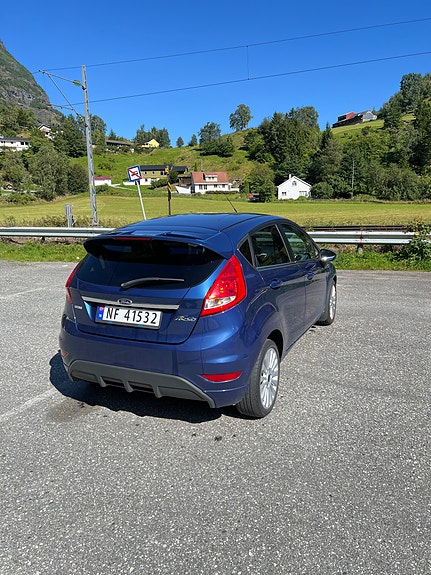 Ford Fiesta 3 of 18