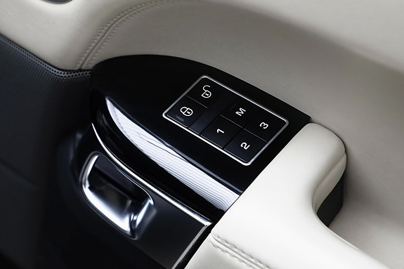 Land Rover Range Rover Sport 30 of 30