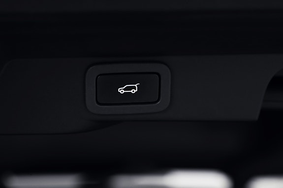 Land Rover Range Rover Sport 9 of 30