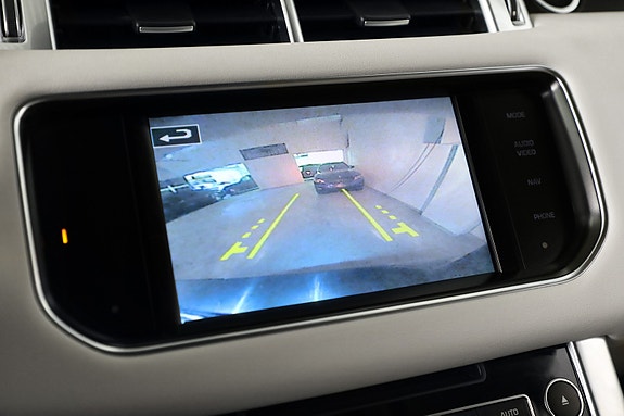 Land Rover Range Rover Sport 24 of 25