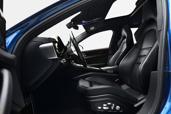 Porsche Panamera 17 of 30