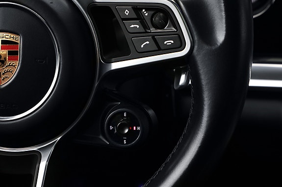 Porsche Panamera 25 of 30
