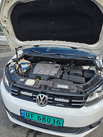 Volkswagen Touran 5 of 16